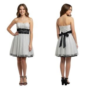 Inspire Me Strapless Fit Flare Mini Dress White Polka Dot Lined Bow Juniors 5‎